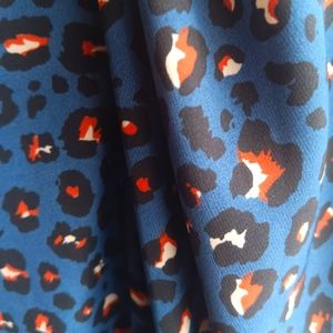 Nice light free style cool cheetah print elbow sleeve dress. Small